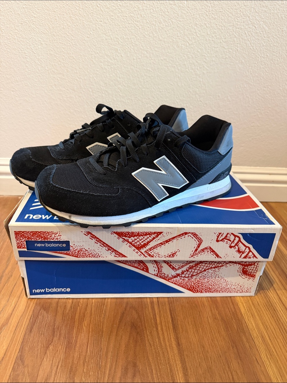 New Balance 574 Men's Sneakers